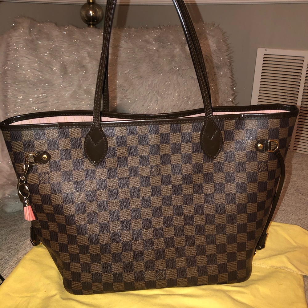 Louis Vuitton Neverfull MM